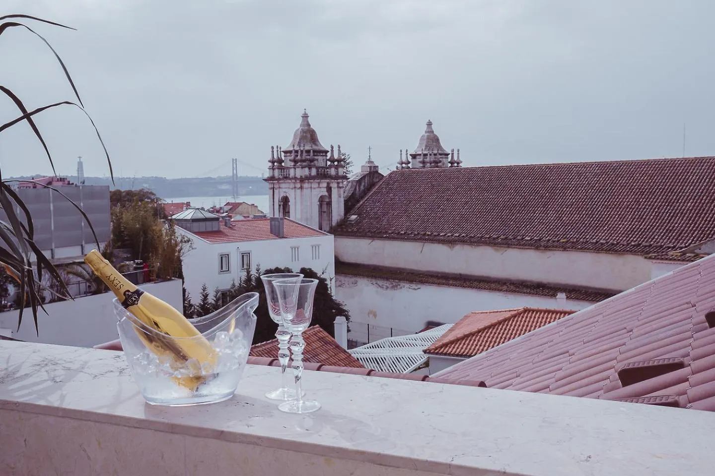 The Late Birds Lisbon - Gay Urban Resort Guest house